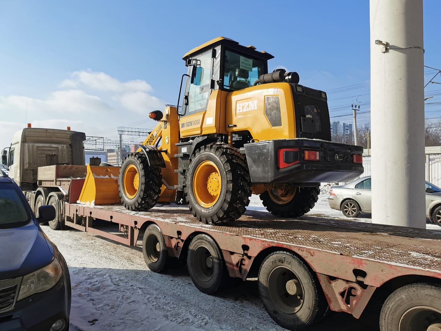 Отгрузка фронтального погрузчика HZM XC600 с г. Москва клиенту в СПБ